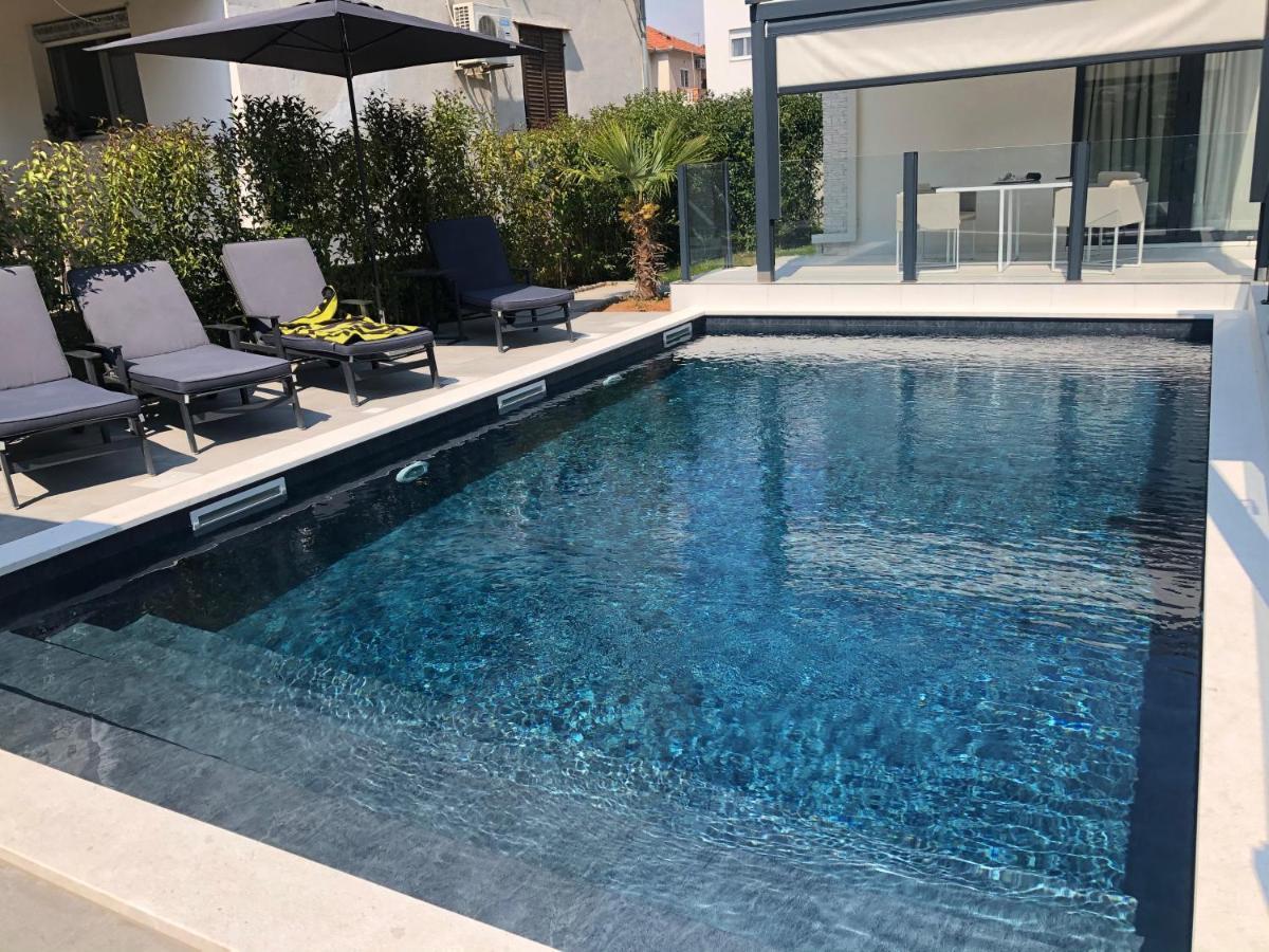 First Apartment Ζαντάρ Εξωτερικό φωτογραφία