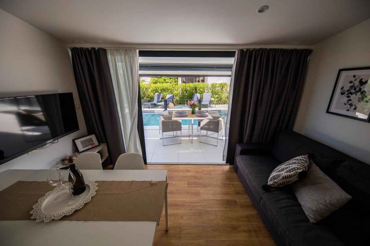 First Apartment Ζαντάρ Εξωτερικό φωτογραφία