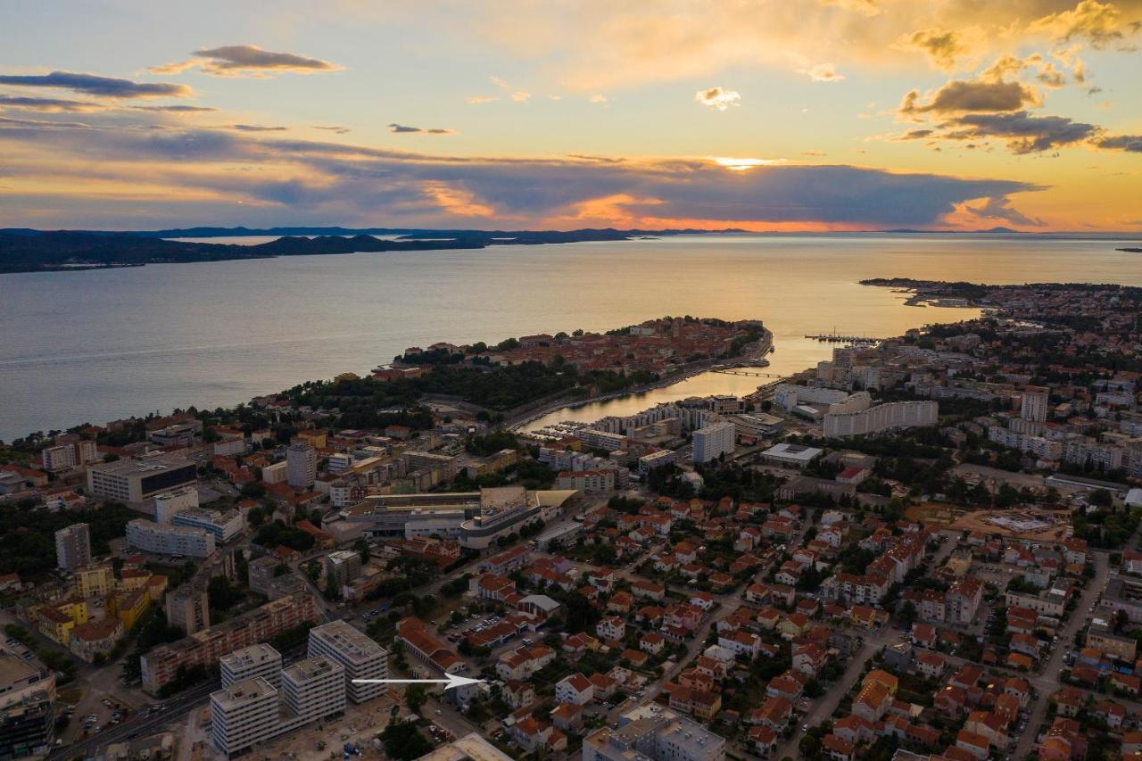 First Apartment Ζαντάρ Εξωτερικό φωτογραφία