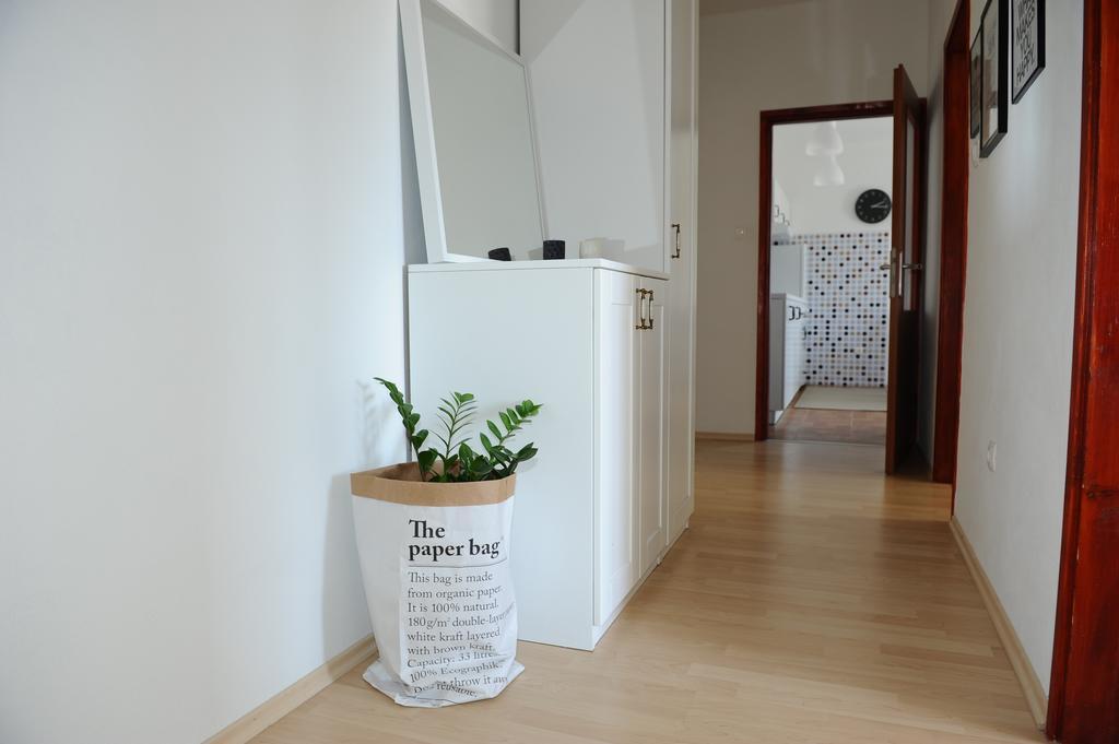First Apartment Ζαντάρ Εξωτερικό φωτογραφία