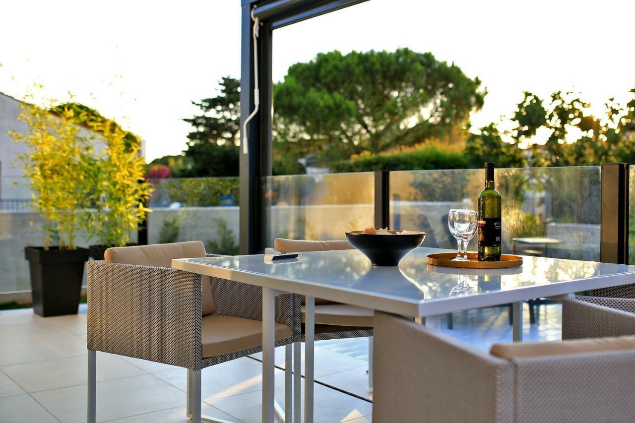 First Apartment Ζαντάρ Εξωτερικό φωτογραφία