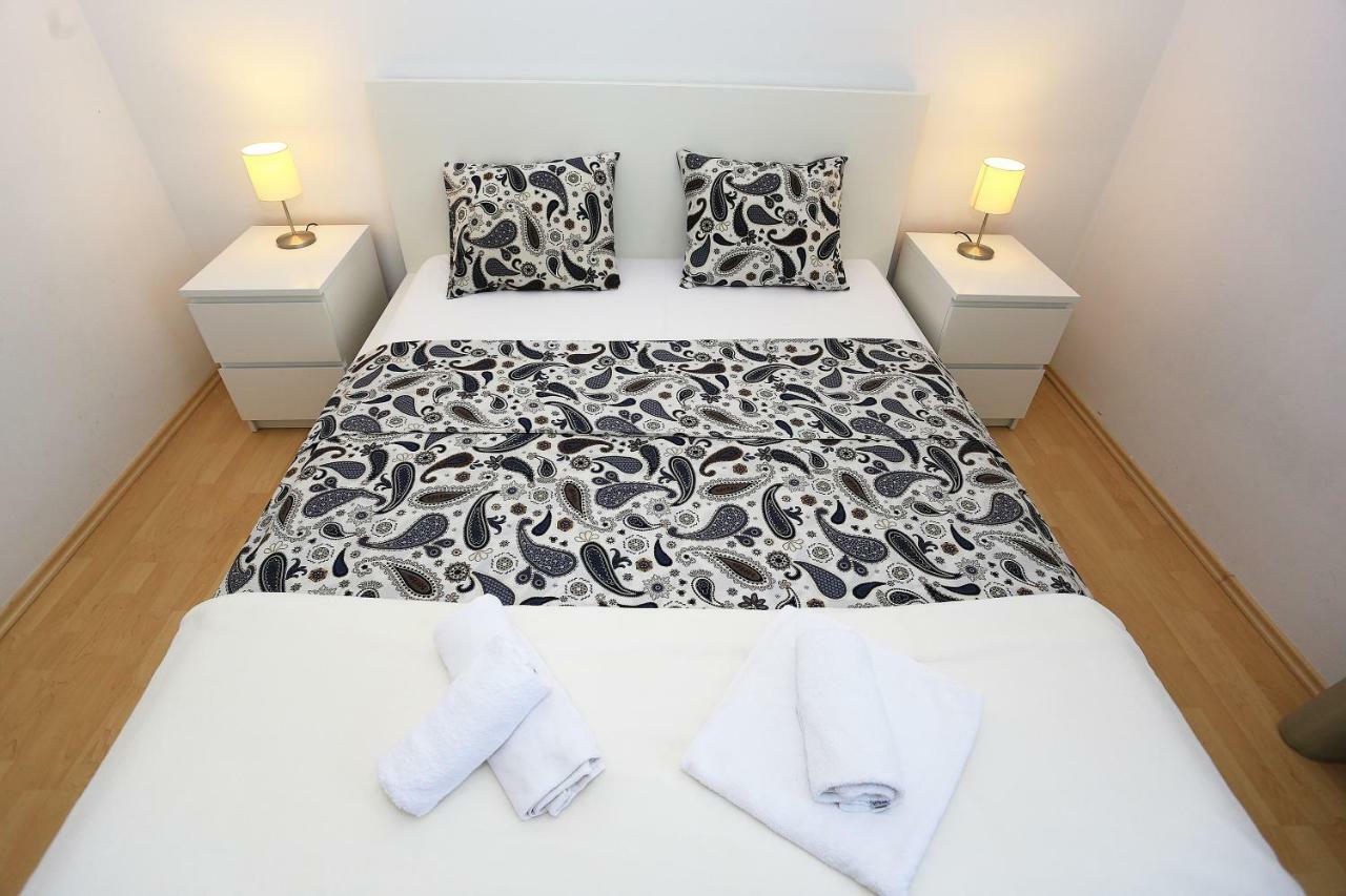 First Apartment Ζαντάρ Εξωτερικό φωτογραφία